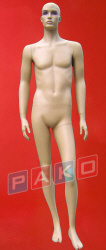 vybavení obchodu figuríny věšáky stojany doplňky Polsko